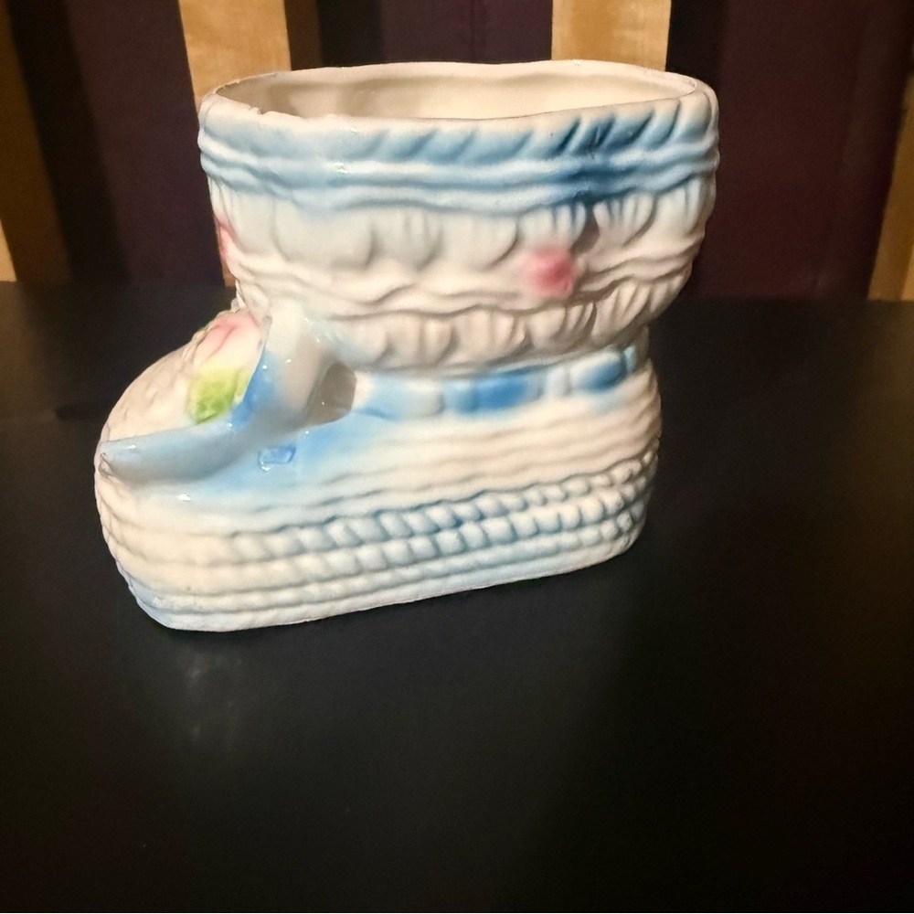 Vintage Rubens Originals #1000 Baby Bootie Planter - Made in Japan - Blue/Pink